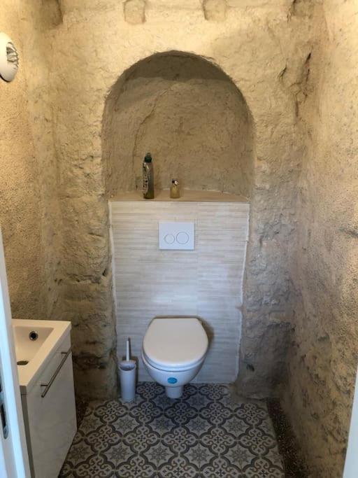 Nuit Insolite Dans Une Troglodyte ! Villa Nazelles-Negron Exterior photo